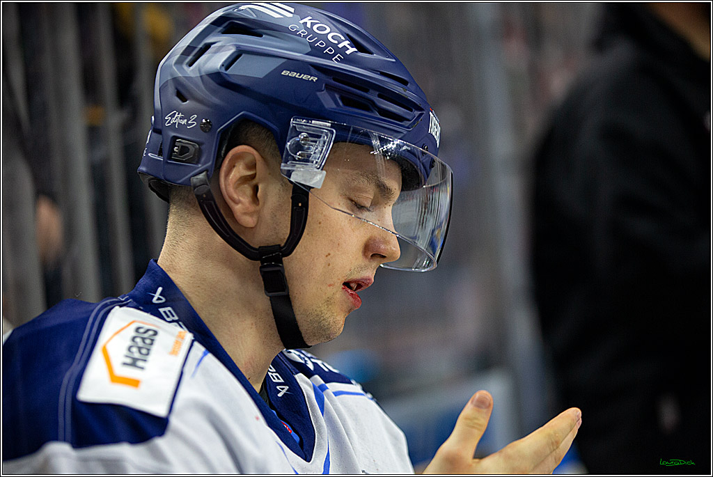 PENNY DEL; Koelner Haie- Straubing Tigers; Koeln, 28.12.2022